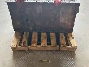 Used Mack MP8 Block (Stock #P-1729-2)) Part Image