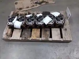 Used Mercedes MBE4000 Head (Stock #P-1709-2)) Part Image