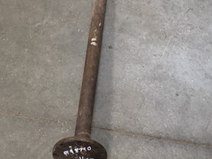 Used Axle Shaft (Stock #P-992)) Part Image