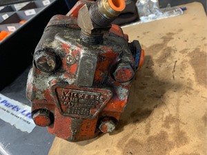 Used Steering Pump Image