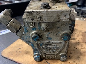 Used Steering Pump (Stock #P-1585)) Part Image