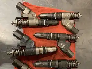 Used 2007 Cummins M11 / ISM 10.8 Injector (Stock #SV-66-33)) Part Image