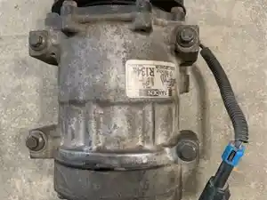 Used 2007 International 8600 A/C Compressor Image