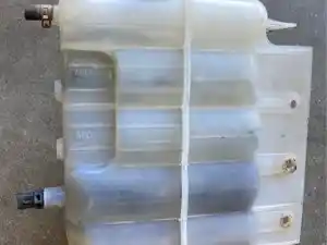 Used 2007 International 9900I Coolant Reservoir (Stock #SV-144-3)) Part Image