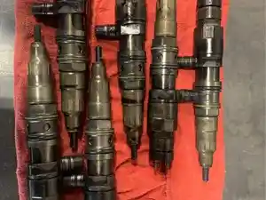 Used 2013 Detroit DD13 Injector (Stock #SV-136-11)) Part Image