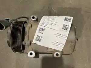 Used 2013 Kenworth T440 A/C Compressor Image