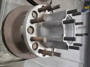 Used Hub (Stock #P-2060)) Part Image