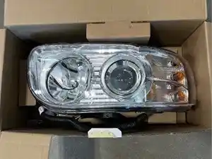 Used Universal Peterbilt 389 Headlamp Assy Image