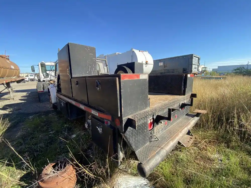 Used 1998 International 4700 LOW PROFILE Tool Box for sale Corpus