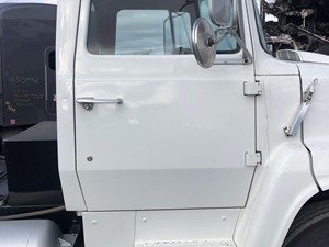 Used 1981 Ford LN700 Door (Stock #102218-18)) Part Image
