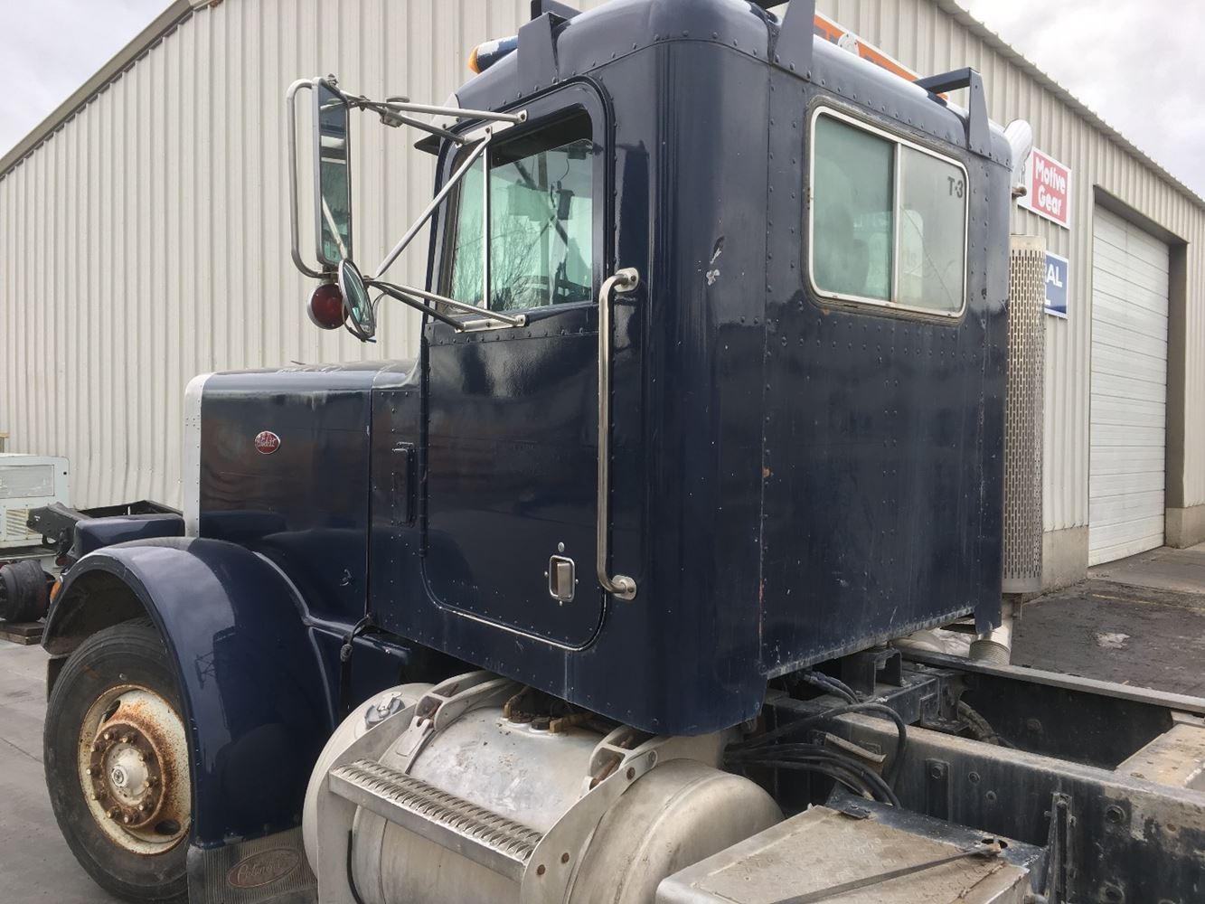 Image 2 of part Used 1983 Peterbilt 359 Cab