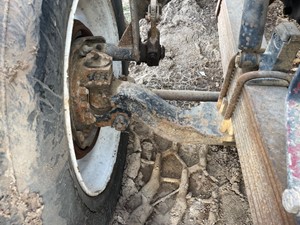 Used 1987 Peterbilt 378 Front Axle, Complete (Stock #32722-12)) Part Image