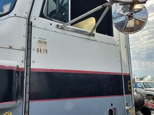 Used 1989 Peterbilt 377 Door (Stock #80519-1)) Part Image
