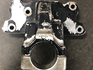 Used 1990 Ford L 9000 Engine Mount (Stock #P-1176)) Part Image
