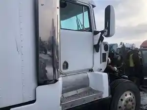 Used 1993 Kenworth T600 Door (Stock #12423-7)) Part Image