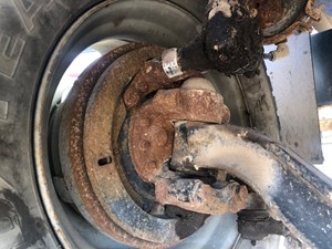 Used 1994 GMC Topkick Spindle/Knuckle (Stock #43020-21)) Part Image
