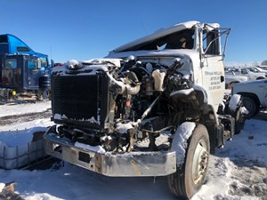Used 1995 Ford LA9000 AERO MAX 106 Radiator (Stock #120417-8)) Part Image
