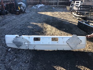 Used 1995 Ford LN8000 Bumper (Stock #102519-23)) Part Image