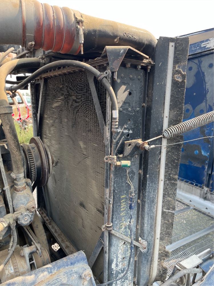 Used 1995 Peterbilt 379 Radiator