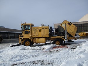 Used 1996 Oshkosh P-series Cab (Stock #21721-3)) Part Image