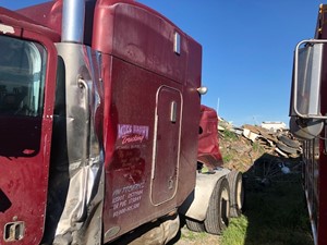 Used 1996 Peterbilt 379 Sleeper Part (Stock #52920-3)) Part Image
