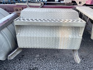 Used 1996 Western Star 4900 Tool Box (Stock #31721-19)) Part Image