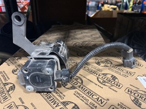 Used 1997 Ford LT9513 LOUISVILLE 113 Throttle Position Sensor Image
