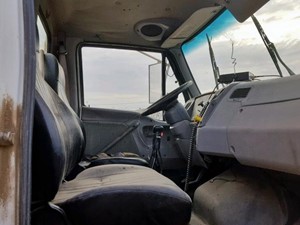 Used 1998 Ford LT9513 LOUISVILLE 113 Steering Column (Stock #42319-17)) Part Image
