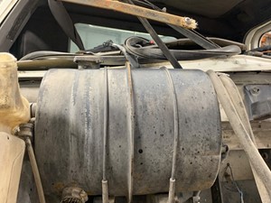 Used 1998 International 9100 Radiator Overflow Bottle (Stock #122319-14)) Part Image