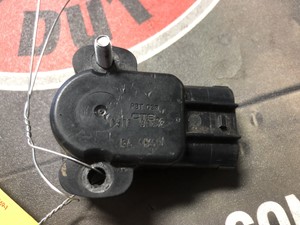 Used 1999 Ford F350 SUPERDUTY Throttle Position Sensor Image