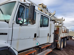 Used 1999 Freightliner FL80 Cab Image