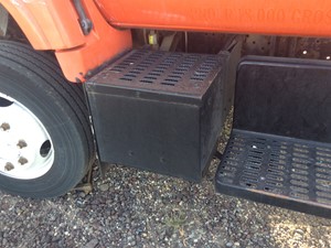 Used 2000 GMC C6500 Battery Box (Stock #91818-2)) Part Image