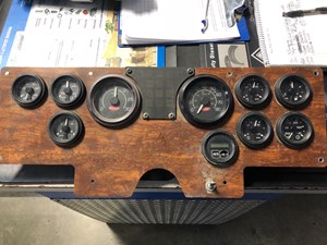 Used 2000 Peterbilt 320 Instrument Cluster (Stock #40517-19)) Part Image
