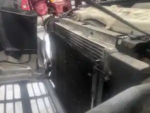 Used 2001 Ford F-750 Radiator (Stock #21223-13)) Part Image
