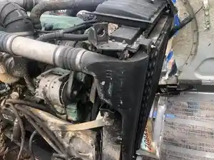 Used 2001 Peterbilt 379 Radiator (Stock #40423-14)) Part Image