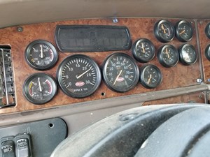 Used 2001 Peterbilt 387 Instrument Cluster (Stock #110117-1)) Part Image