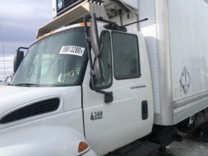 Used 2002 International 4300 Door (Stock #21421-3)) Part Image