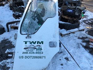 Used 2002 Sterling CONDOR Door (Stock #4614)) Part Image