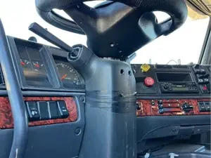 Used 2003 Volvo VNL Steering Column Image