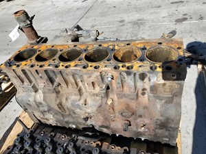 Used 2004 Cummins ISC Block (Stock #21419-20)) Part Image