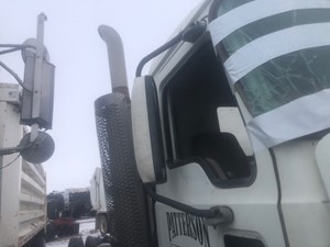 Used 2004 Mack CX613 Vision Door (Stock #21022-7)) Part Image