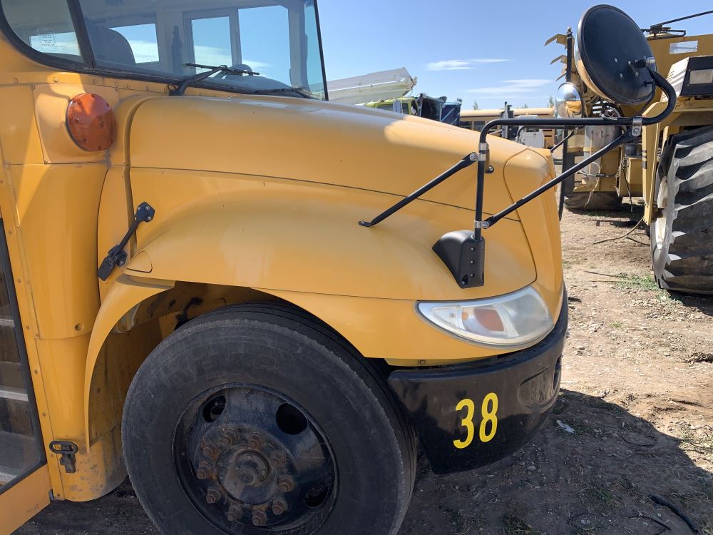 Image 4 of part Used 2005 IC Bumper