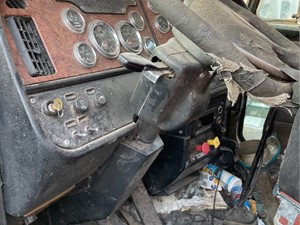 Used 2005 Peterbilt 379 Steering Column (Stock #71521-18)) Part Image
