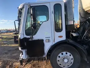 Used 2005 Sterling CONDOR LOW CAB FORWARD Door (Stock #92922-6)) Part Image