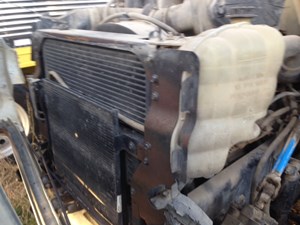 Used 2006 Ford F-750 Radiator (Stock #101316-17)) Part Image