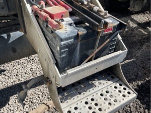 Used 2006 Freightliner M2 112 Medium Duty Battery Box (Stock #42421-2)) Part Image