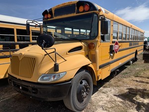 Used 2006 IC Bumper (Stock #81820-5)) Part Image