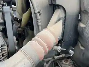 Used 2006 International 4300 Radiator (Stock #121322-13)) Part Image