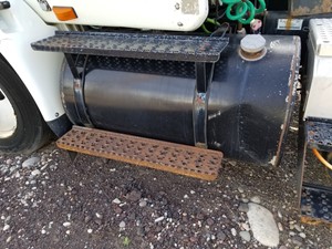 Used 2007 International 8600 Fuel Tank Step (Stock #91217-3)) Part Image
