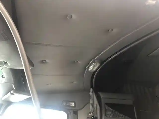 Image 4 of part Used 2007 Kenworth T600 Cab